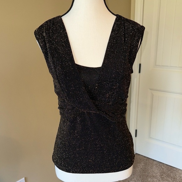 Connected Apparel Top Black and Metallic Gold Sleeveless Blouse Women's Size S - Picture 3 of 11